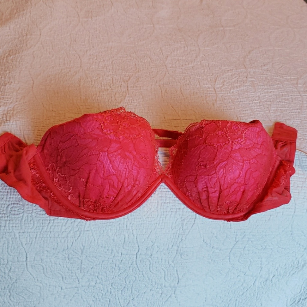 NWT Victoria's secret watermelon plunge bra